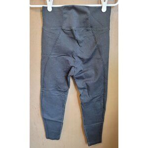Aerie Offline High Rise Moto Leggings. Size M‎ Cropped